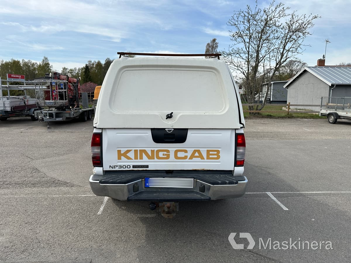 Arbetsbil Nissan NP300 King Cab 2.5 - فان: صورة 4 Arbetsbil Nissan NP300 King Cab 2.5 - فان: صورة 4