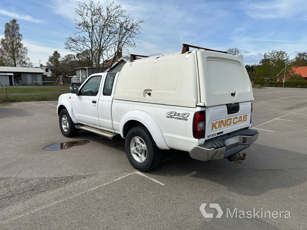 Arbetsbil Nissan NP300 King Cab 2.5 - فان: صورة 3 Arbetsbil Nissan NP300 King Cab 2.5 - فان: صورة 3