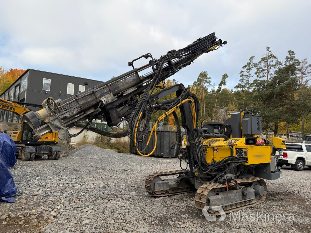 Borrvagn Atlas Copco FlexiROC T30R-03 - برج الحفر: صورة 1 Borrvagn Atlas Copco FlexiROC T30R-03 - برج الحفر: صورة 1