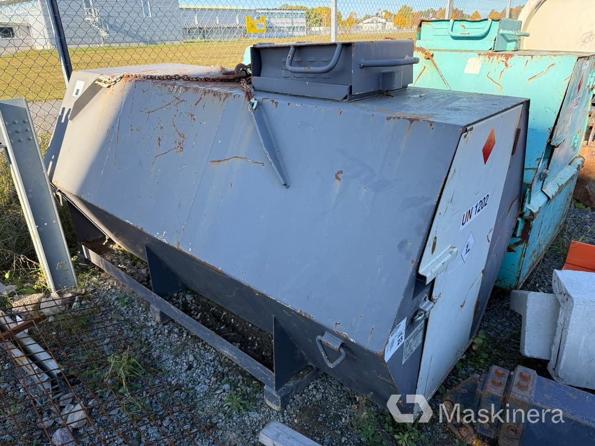 Bränsletank Färmartanken UN 1202 2000 liter - خزان تخزين: صورة 2 Bränsletank Färmartanken UN 1202 2000 liter - خزان تخزين: صورة 2