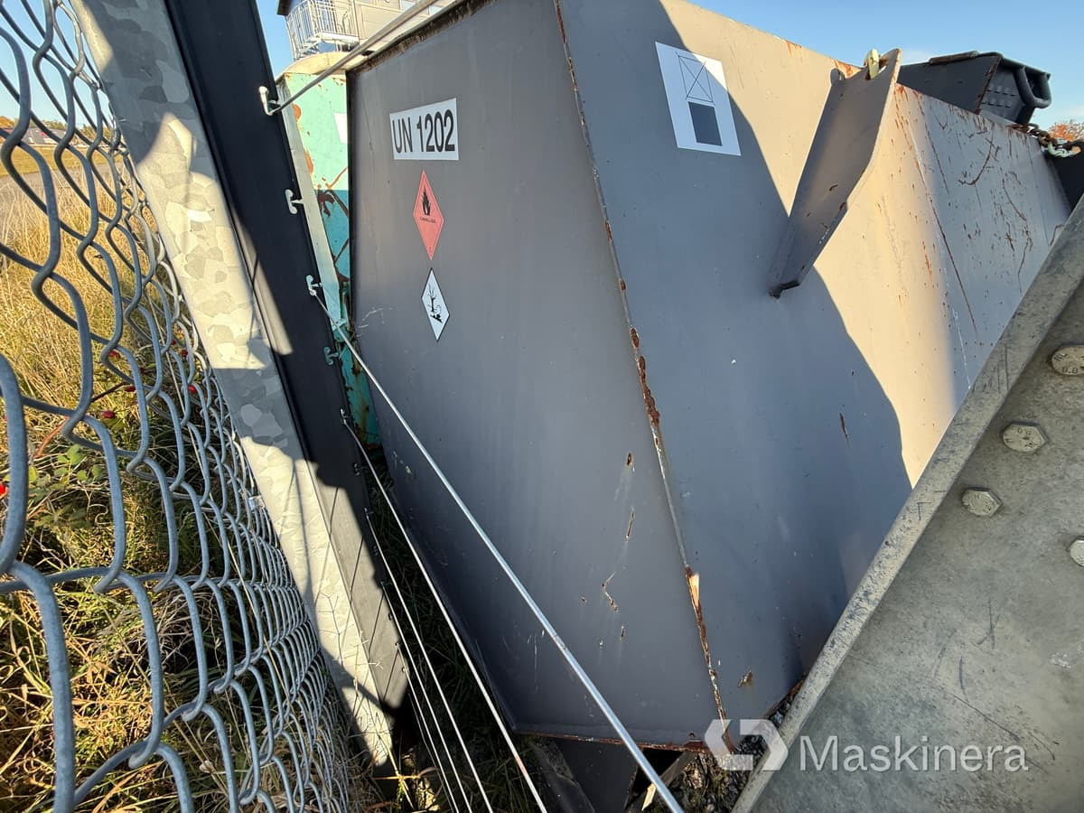 Bränsletank Färmartanken UN 1202 2000 liter - خزان تخزين: صورة 5 Bränsletank Färmartanken UN 1202 2000 liter - خزان تخزين: صورة 5