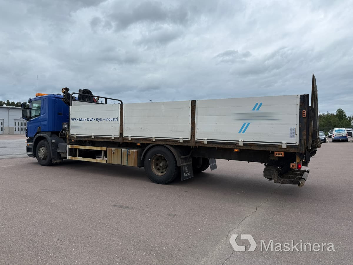 Brädgårdsbil med kran Scania P320 - شاحنات مسطحة, شاحنة كرين: صورة 3 Brädgårdsbil med kran Scania P320 - شاحنات مسطحة, شاحنة كرين: صورة 3