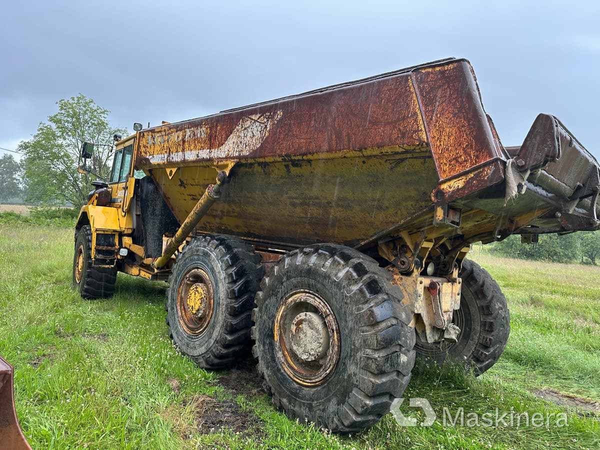 شاحنة قلاب مفصلية Dumper Volvo BM A25B 6x6: صورة 6