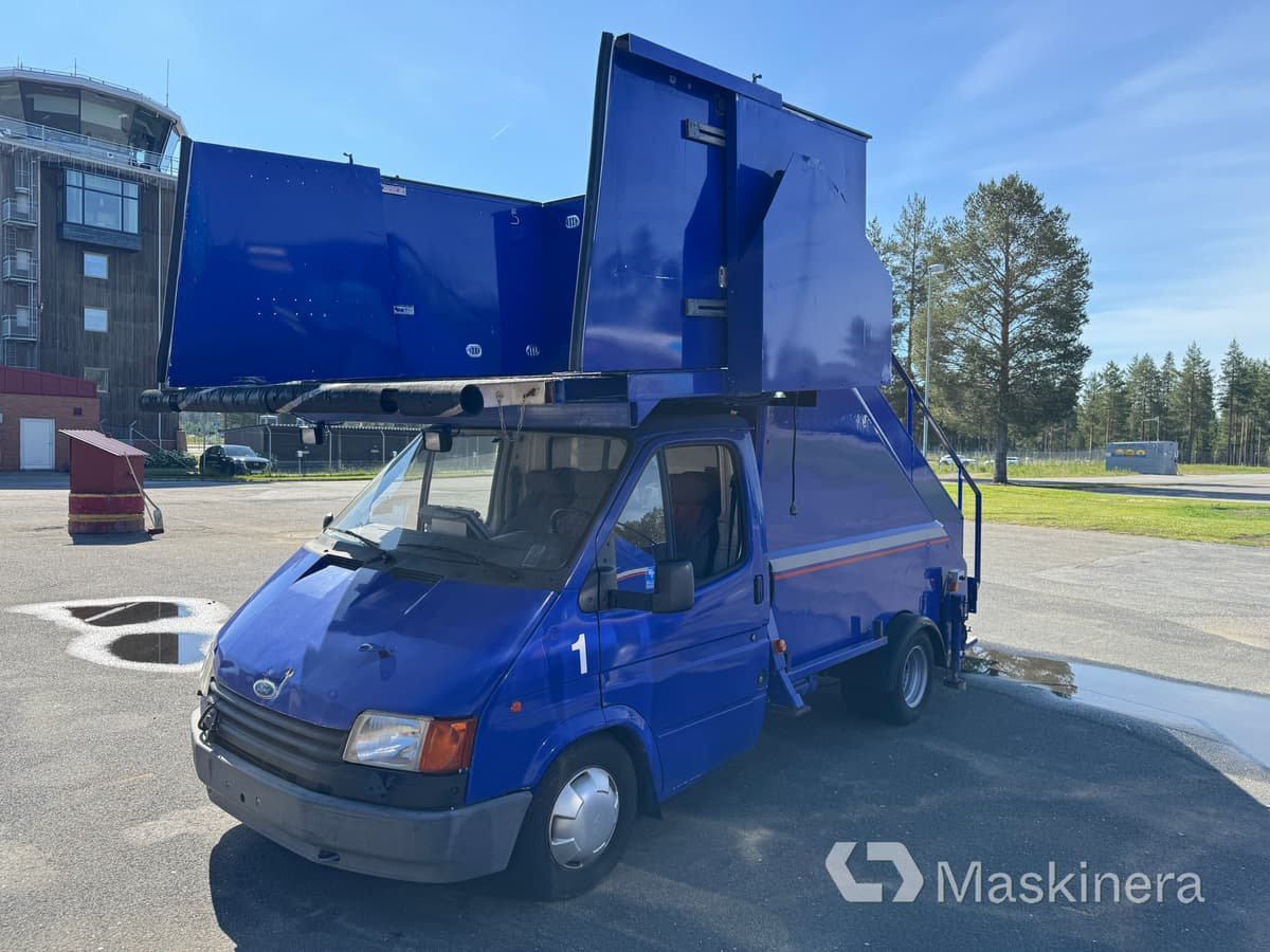 Ford Transit TFGBHL 130 Trappbil Ford Transit TFGBHL - فان: صورة 1 Ford Transit TFGBHL 130 Trappbil Ford Transit TFGBHL - فان: صورة 1