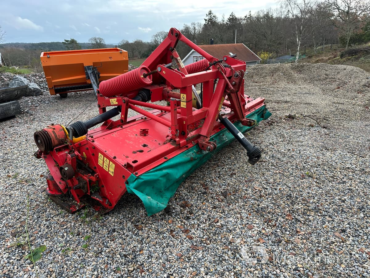 Frontslåtter Tallriksslåtter utan krossenhet - جزازة العشب: صورة 1 Frontslåtter Tallriksslåtter utan krossenhet - جزازة العشب: صورة 1