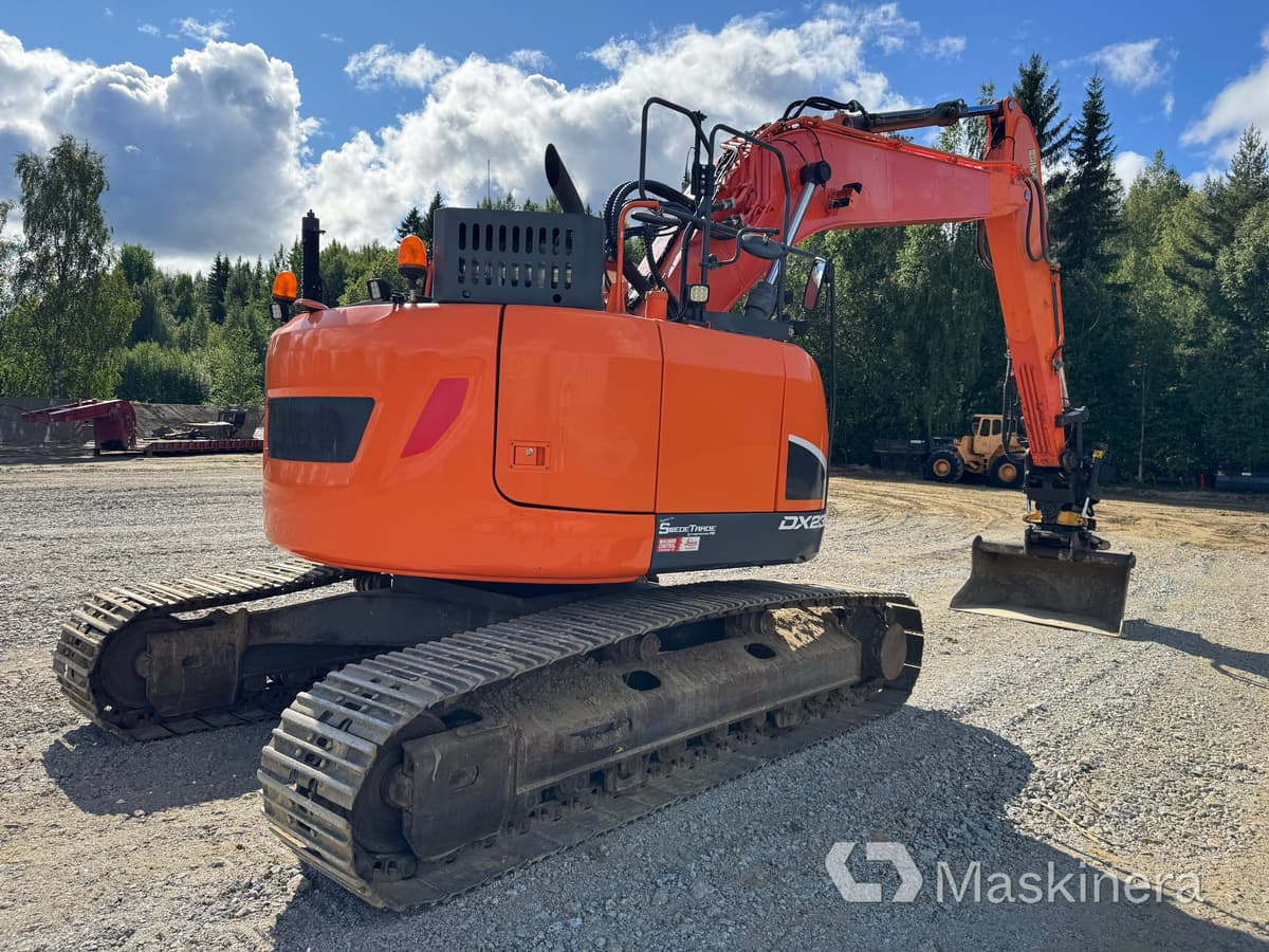 Grävmaskin Doosan DX235LCR-5 - حفار زحاف: صورة 5 Grävmaskin Doosan DX235LCR-5 - حفار زحاف: صورة 5