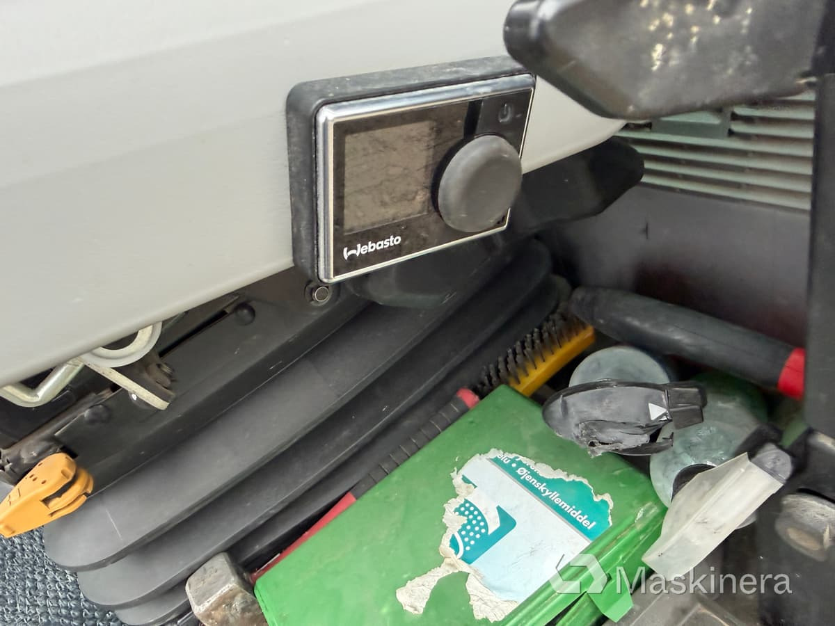 حفار زحاف Grävmaskin CAT 325: صورة 46 حفار زحاف Grävmaskin CAT 325: صورة 46