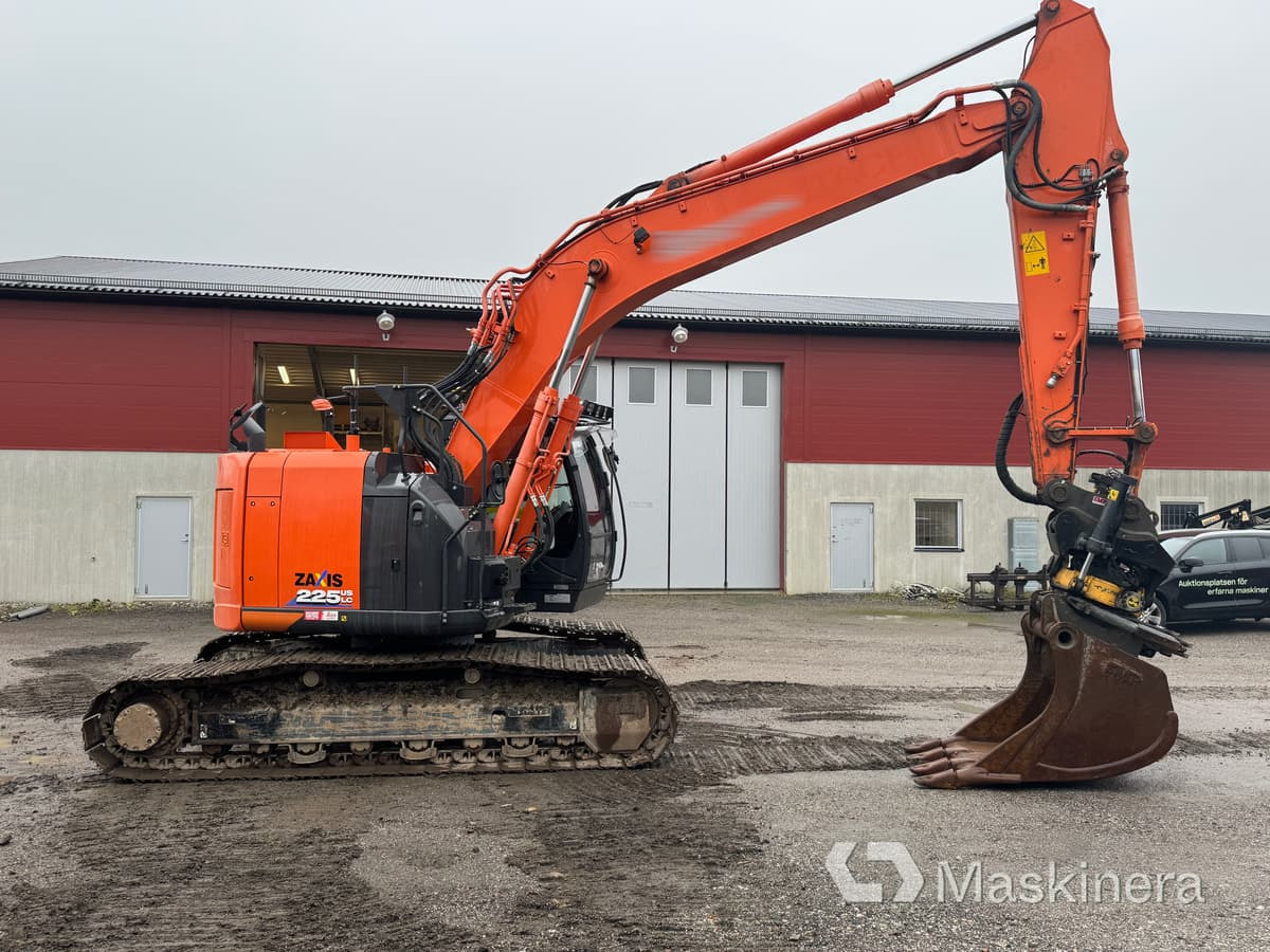 Grävmaskin Hitachi ZX225USLC-6 - حفار زحاف: صورة 4 Grävmaskin Hitachi ZX225USLC-6 - حفار زحاف: صورة 4
