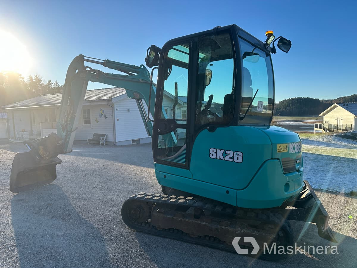 Grävmaskin Kobelco SK26 - حفار زحاف: صورة 3 Grävmaskin Kobelco SK26 - حفار زحاف: صورة 3