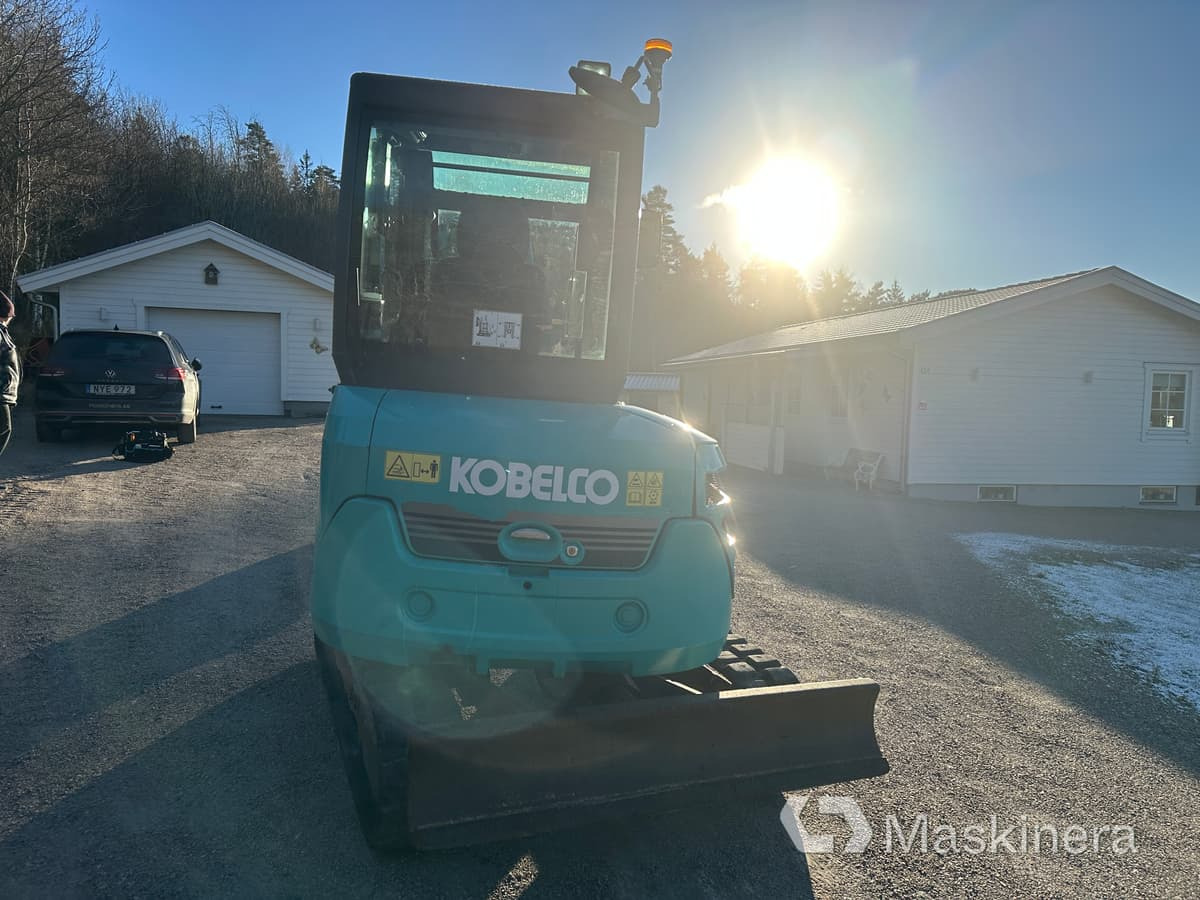 Grävmaskin Kobelco SK26 - حفار زحاف: صورة 4 Grävmaskin Kobelco SK26 - حفار زحاف: صورة 4