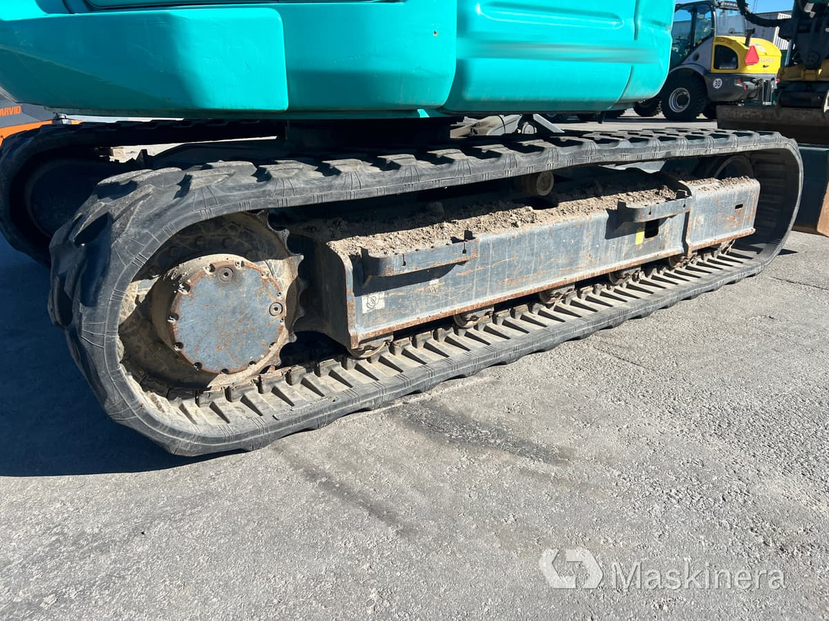 حفار زحاف Grävmaskin Kobelco SK75SR-3E: صورة 35