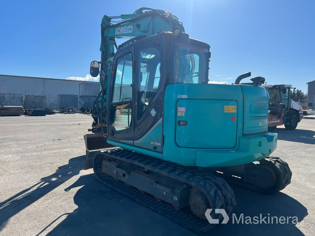 حفار زحاف Grävmaskin Kobelco SK75SR-3E: صورة 7