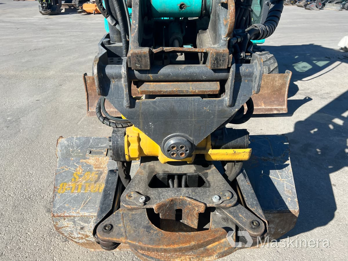 حفار زحاف Grävmaskin Kobelco SK75SR-3E: صورة 23