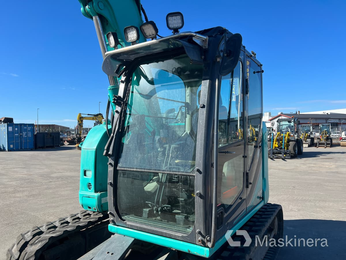 حفار زحاف Grävmaskin Kobelco SK75SR-3E: صورة 9