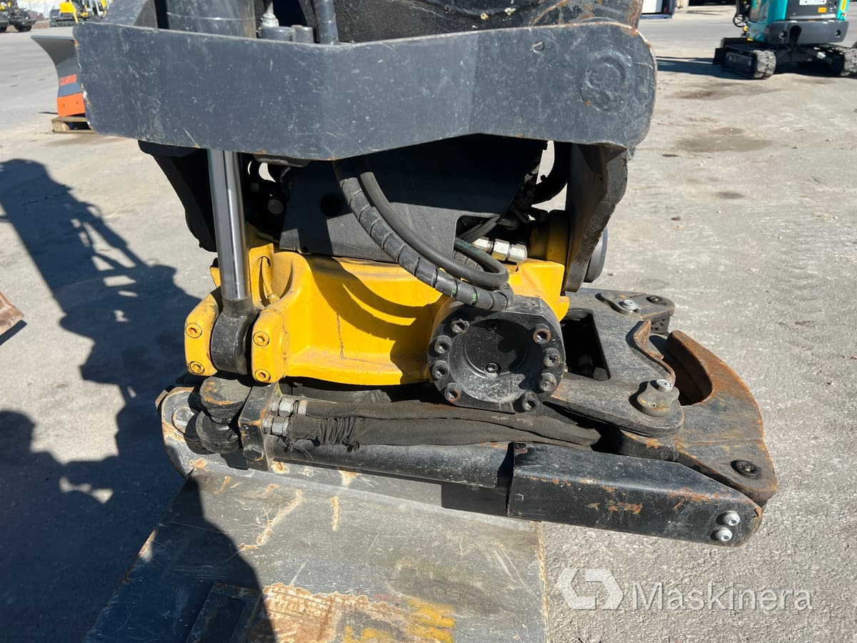 حفار زحاف Grävmaskin Kobelco SK75SR-3E: صورة 20