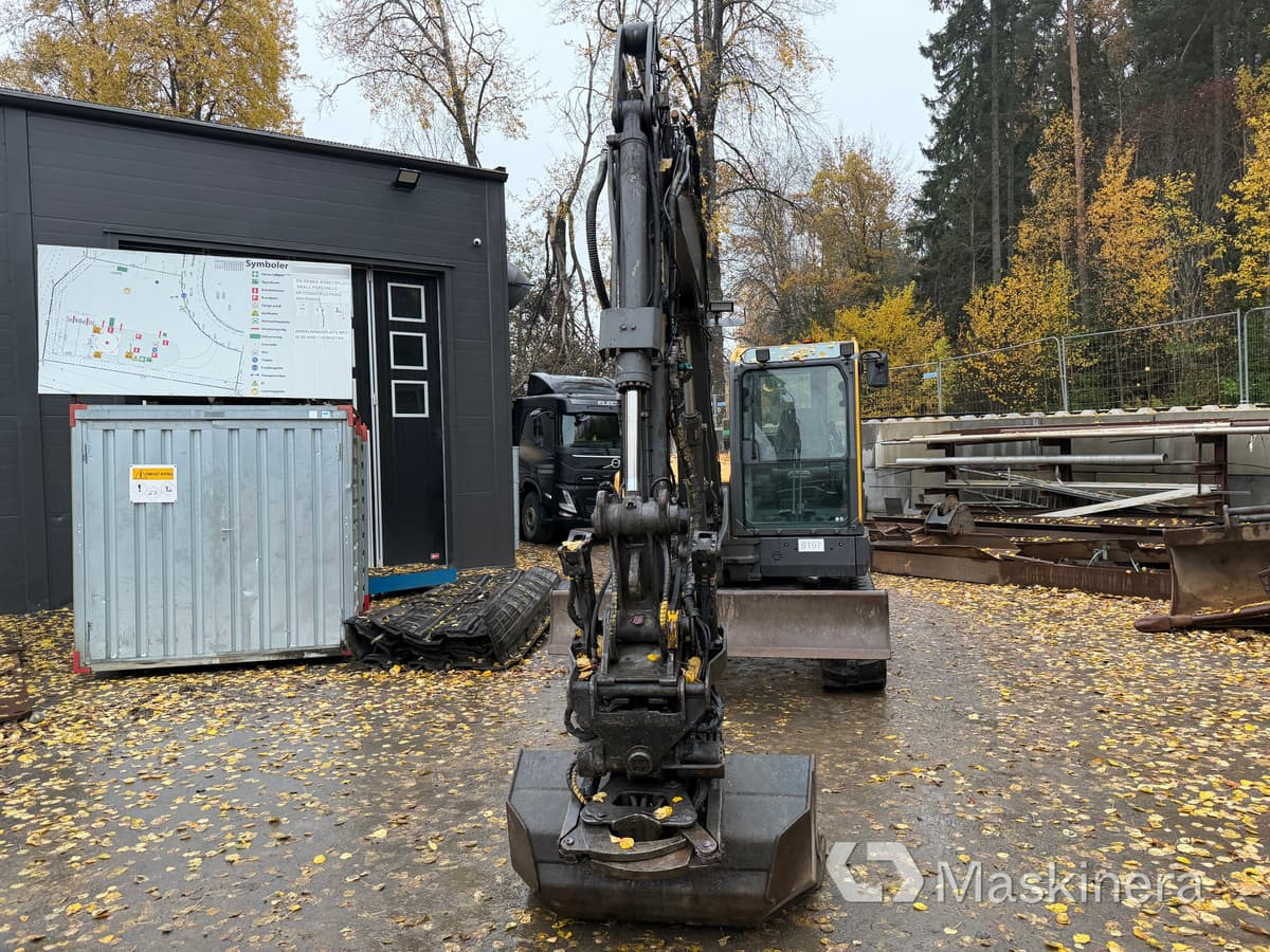Grävmaskin Volvo ECR88D med tillbehör - حفار زحاف: صورة 2 Grävmaskin Volvo ECR88D med tillbehör - حفار زحاف: صورة 2