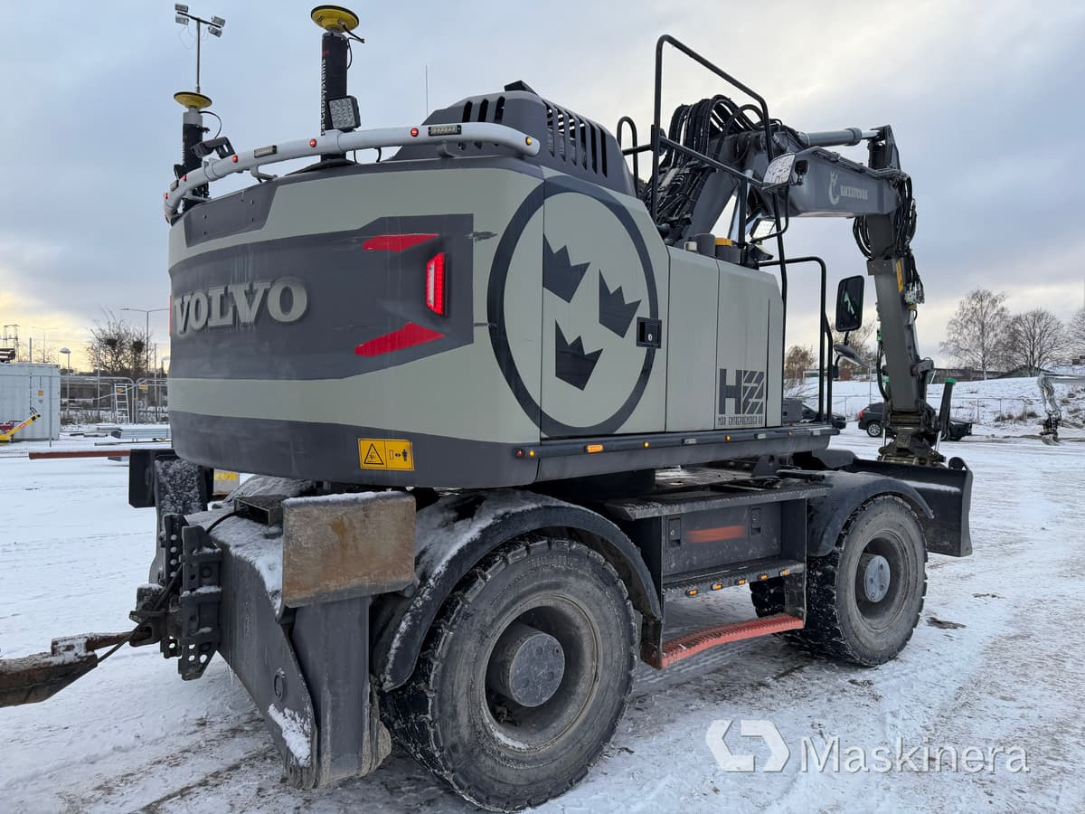 Hjulgrävare Volvo EW160E med tillbehör - حفار زحاف: صورة 5 Hjulgrävare Volvo EW160E med tillbehör - حفار زحاف: صورة 5