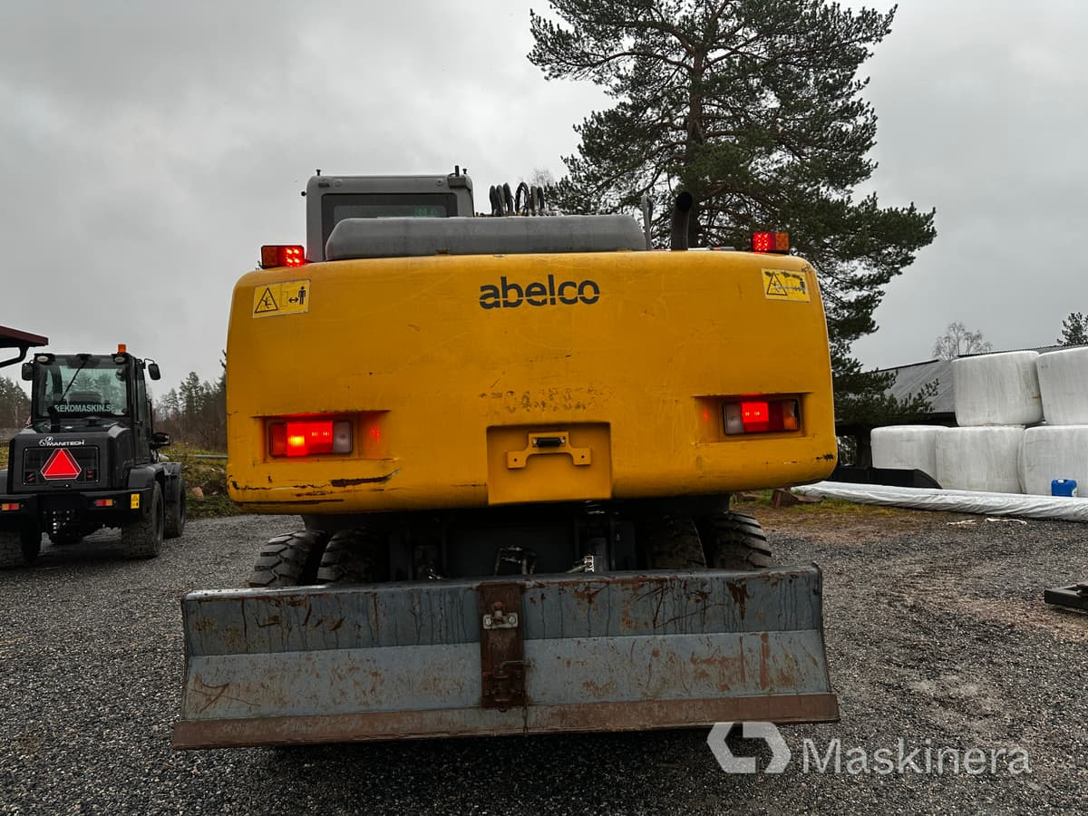 Hjulgrävare XCMG XE150W med flertal redskap - حفار زحاف: صورة 4 Hjulgrävare XCMG XE150W med flertal redskap - حفار زحاف: صورة 4