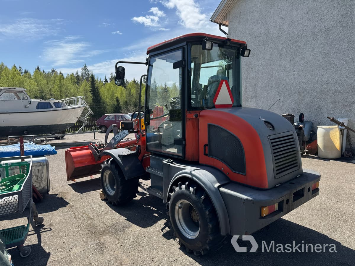 Hjullastare Everun SEDE 800 PRO (rep. objekt) - اللودر بعجل: صورة 5 Hjullastare Everun SEDE 800 PRO (rep. objekt) - اللودر بعجل: صورة 5