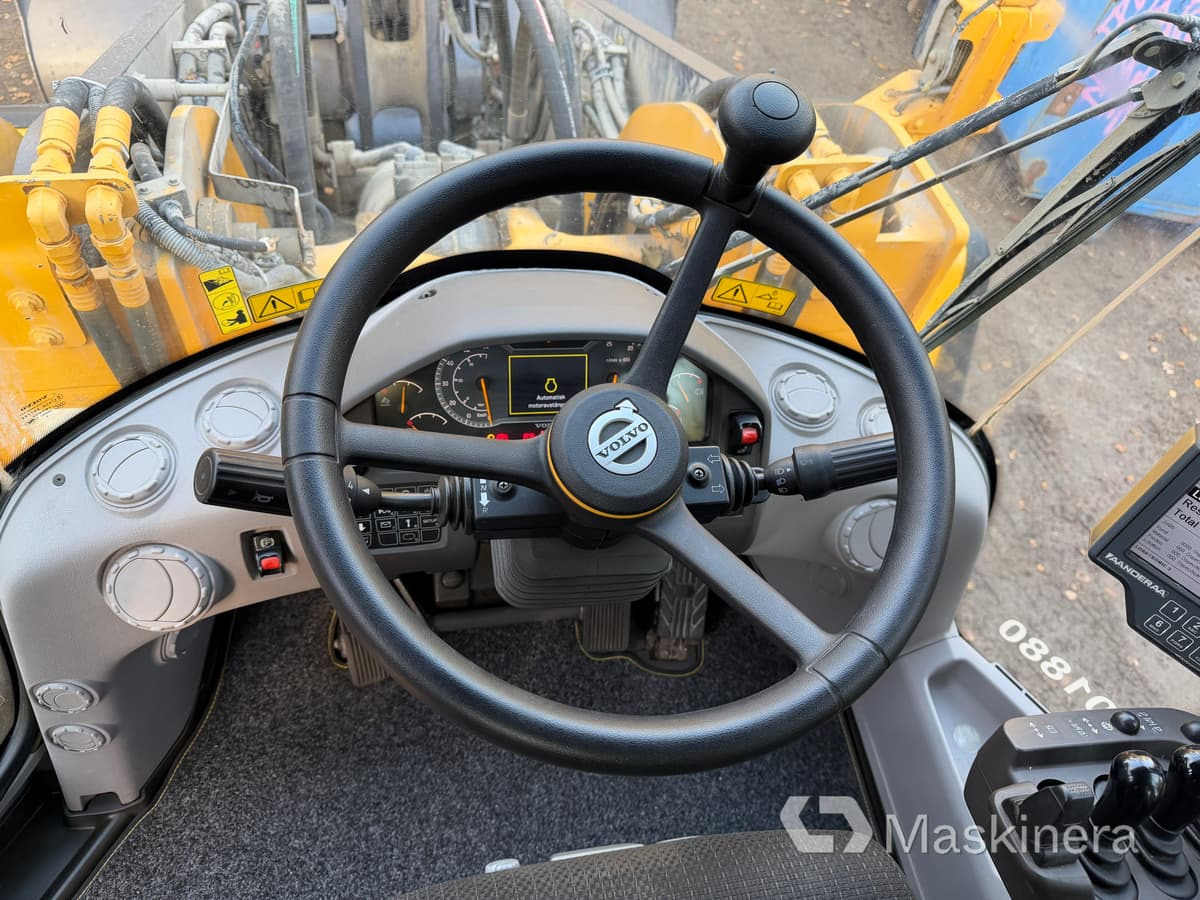 اللودر بعجل Hjullastare Volvo L180H: صورة 42 اللودر بعجل Hjullastare Volvo L180H: صورة 42
