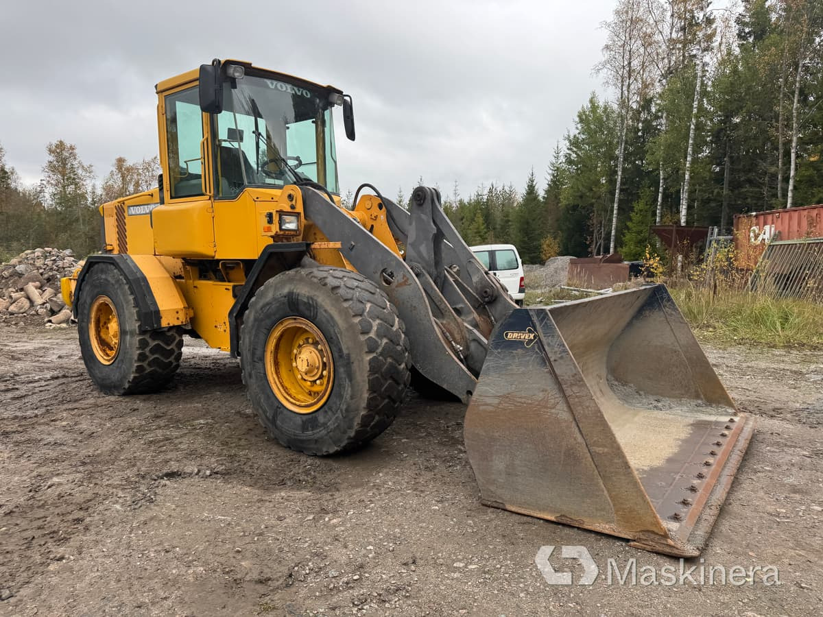 Hjullastare Volvo L70D - اللودر بعجل: صورة 3 Hjullastare Volvo L70D - اللودر بعجل: صورة 3