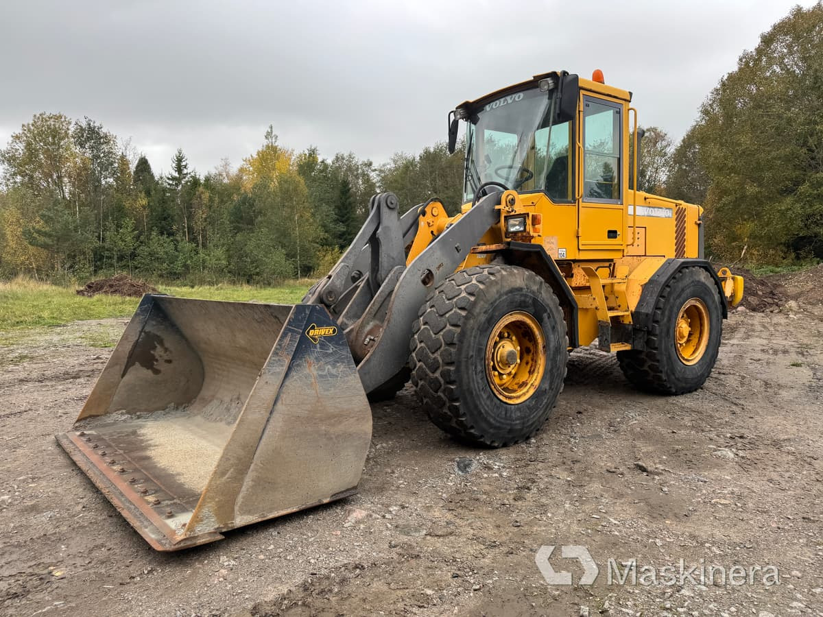 Hjullastare Volvo L70D - اللودر بعجل: صورة 1 Hjullastare Volvo L70D - اللودر بعجل: صورة 1