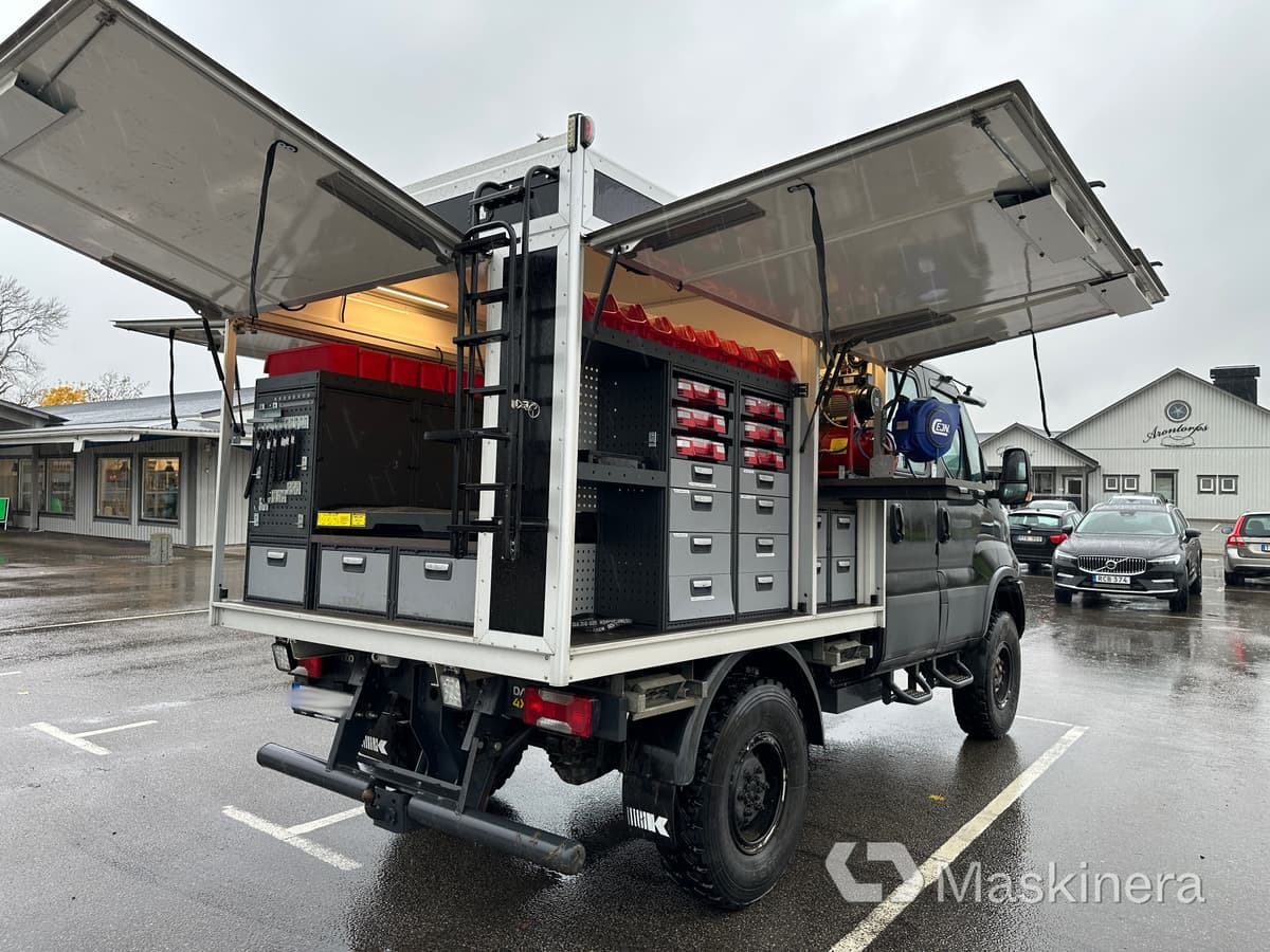 Iveco Daily 55-180 4x4 3.0 Arbetsbil Iveco Daily 4x4 3.0 - فان: صورة 5 Iveco Daily 55-180 4x4 3.0 Arbetsbil Iveco Daily 4x4 3.0 - فان: صورة 5