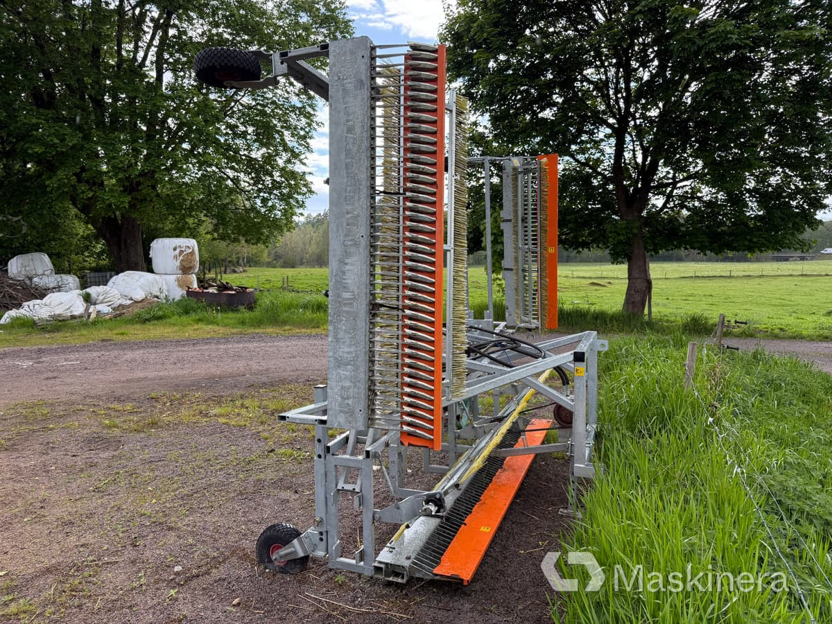 Just Common Sense Combcat 6002 Tistelskärare Combcat 6002 - معدات حرث التربة: صورة 4 Just Common Sense Combcat 6002 Tistelskärare Combcat 6002 - معدات حرث التربة: صورة 4