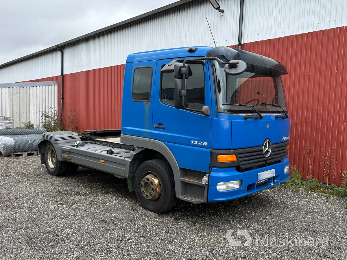 Lastbil Mercedes-Benz Atego 1328 LS 4X - وحدة جر: صورة 1 Lastbil Mercedes-Benz Atego 1328 LS 4X - وحدة جر: صورة 1