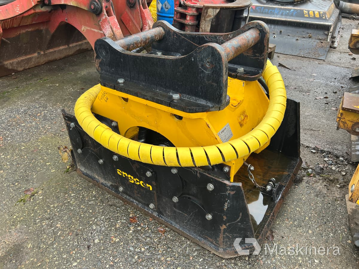 لوحة اهتزازية Maskinvibrator Engcon PP600 S60: صورة 1