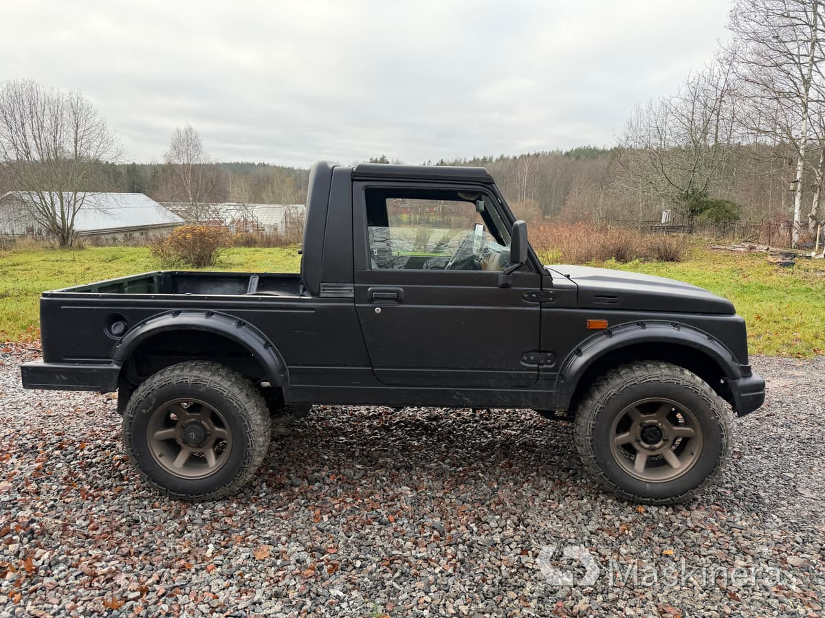 Pickup Suzuki Samurai 1.9TD 4WD - فان المدمجة: صورة 4 Pickup Suzuki Samurai 1.9TD 4WD - فان المدمجة: صورة 4