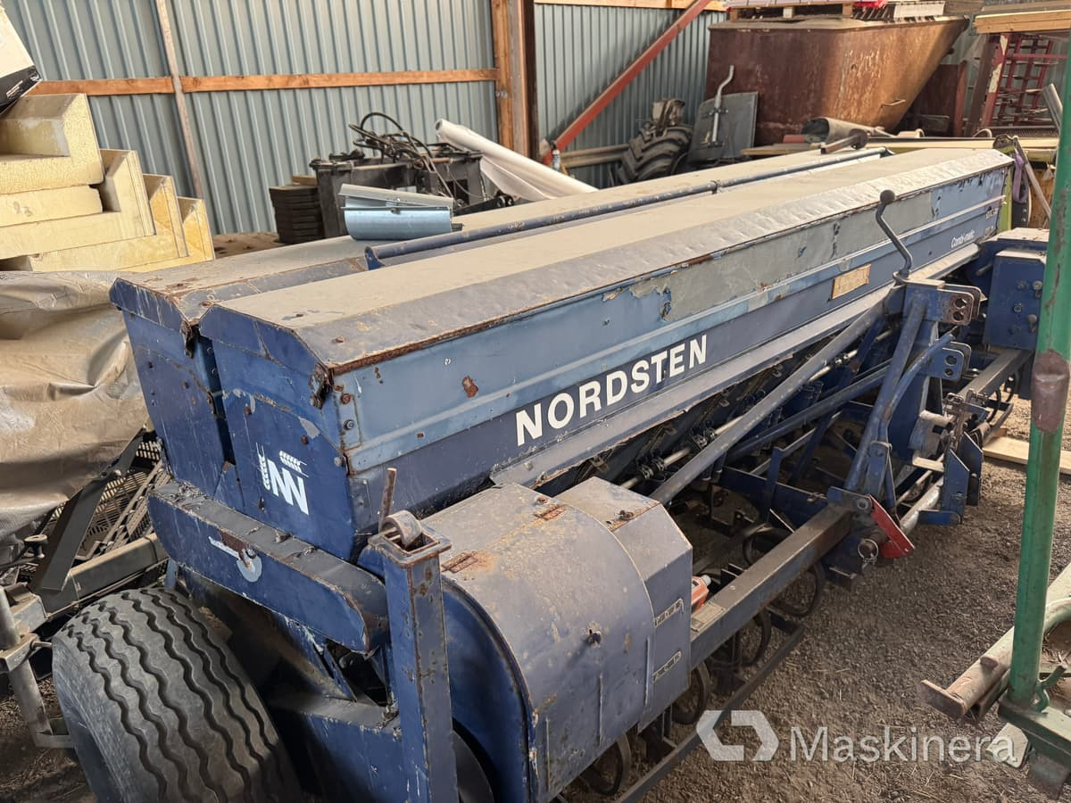 Såmaskin Nordsten Combi-matic (reparationsobjekt) - آلة البذر: صورة 3 Såmaskin Nordsten Combi-matic (reparationsobjekt) - آلة البذر: صورة 3