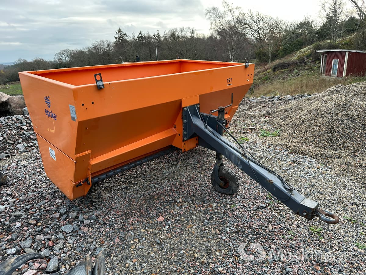 Sandspridare bogserbar Epoke SKE20 - مفرشة الرمل/ الملح: صورة 1 Sandspridare bogserbar Epoke SKE20 - مفرشة الرمل/ الملح: صورة 1