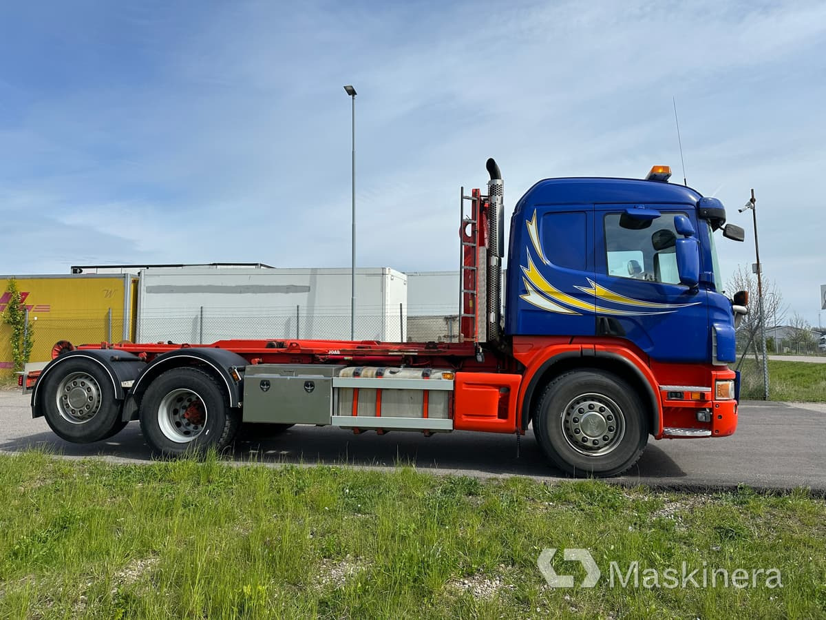 Scania P400LB6X2*4HNB Lastväxlare Scania P400 6X2*4 - شاحنة ذات خطاف: صورة 4 Scania P400LB6X2*4HNB Lastväxlare Scania P400 6X2*4 - شاحنة ذات خطاف: صورة 4