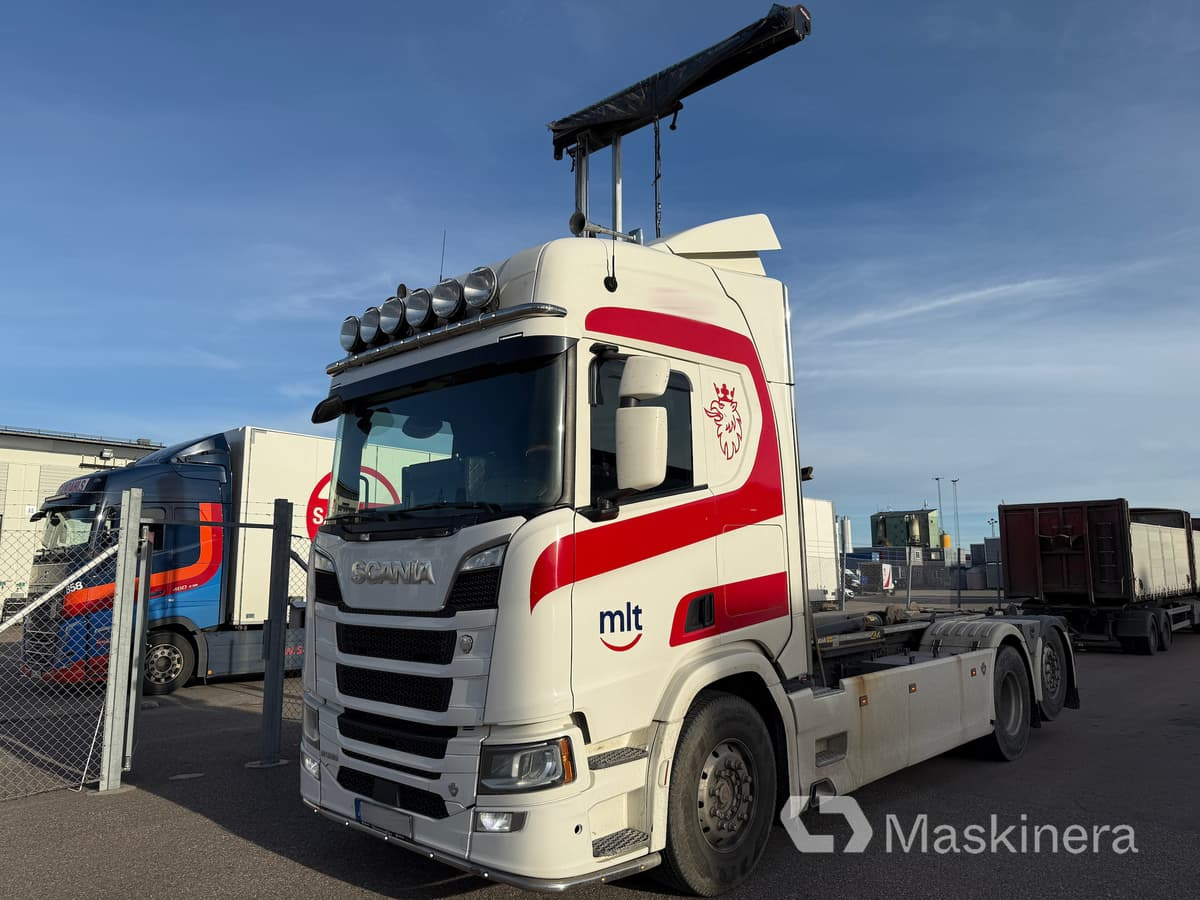 Scania R580 6X2 / Kilafors Lastväxlare Scania R580 6X2 ink. Lastväxlarsläp Kilafors - شاحنة ذات خطاف: صورة 1 Scania R580 6X2 / Kilafors Lastväxlare Scania R580 6X2 ink. Lastväxlarsläp Kilafors - شاحنة ذات خطاف: صورة 1