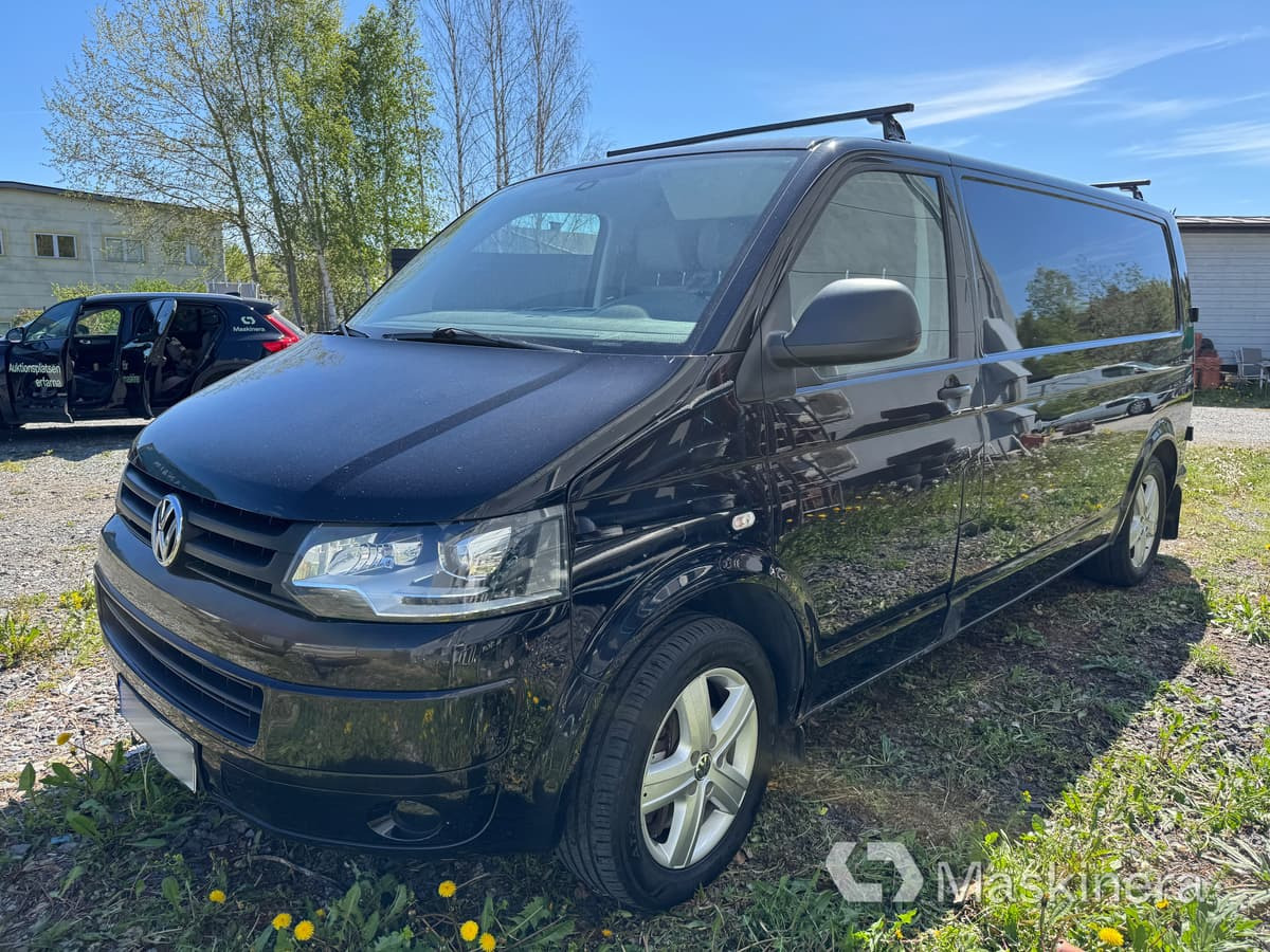 Skåpbil Volkswagen Transporter 4WD - فان المدمجة: صورة 1 Skåpbil Volkswagen Transporter 4WD - فان المدمجة: صورة 1