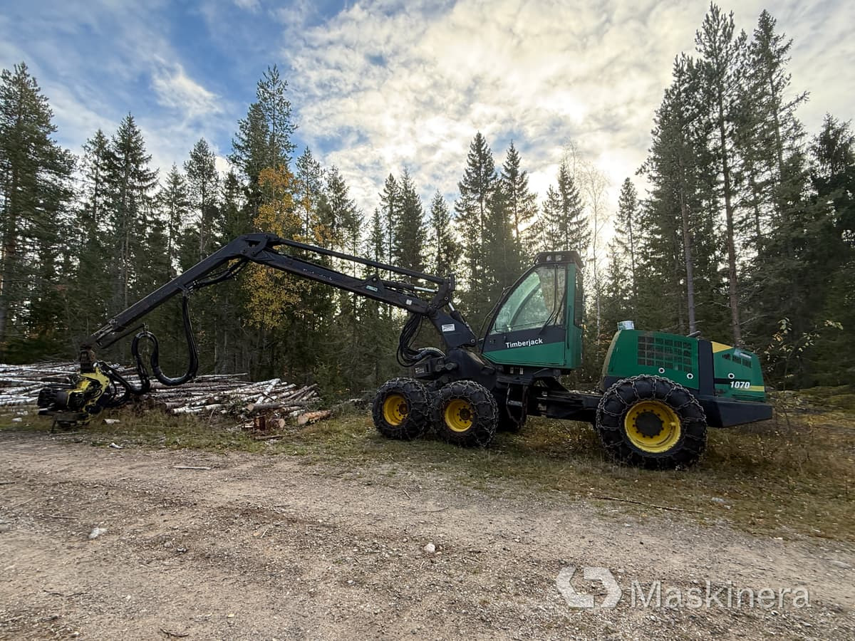 Skördare Timberjack 1070 - حصادة الأخشاب: صورة 3 Skördare Timberjack 1070 - حصادة الأخشاب: صورة 3