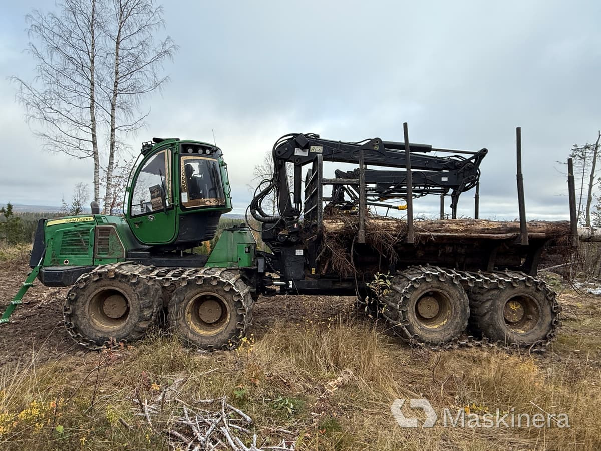 Skotare John Deere 1210E - حافلة الغابات: صورة 2 Skotare John Deere 1210E - حافلة الغابات: صورة 2