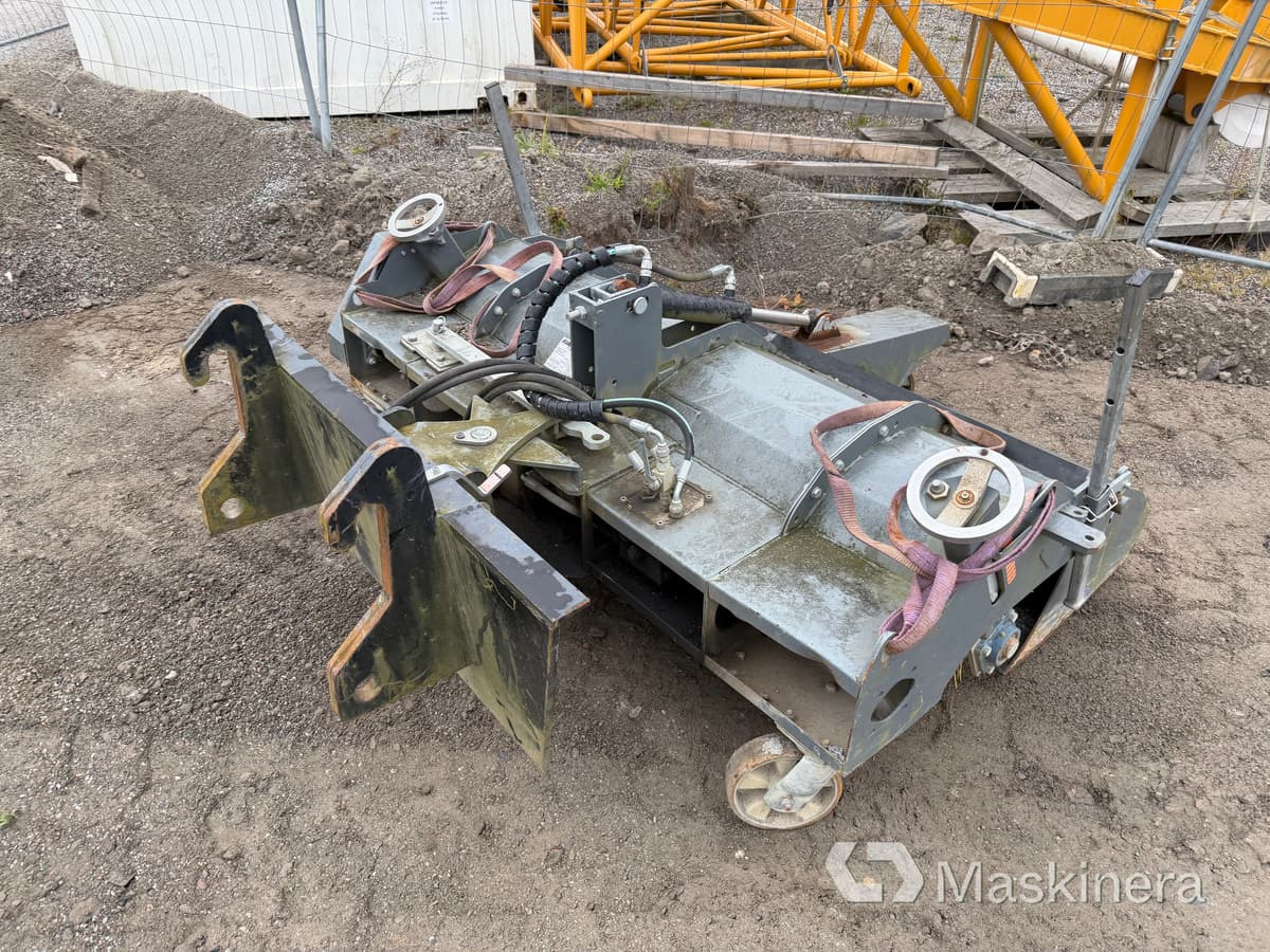 Sopvals med uppsamlare Fjärås FS 520 - سياره كنس شوارع: صورة 3 Sopvals med uppsamlare Fjärås FS 520 - سياره كنس شوارع: صورة 3