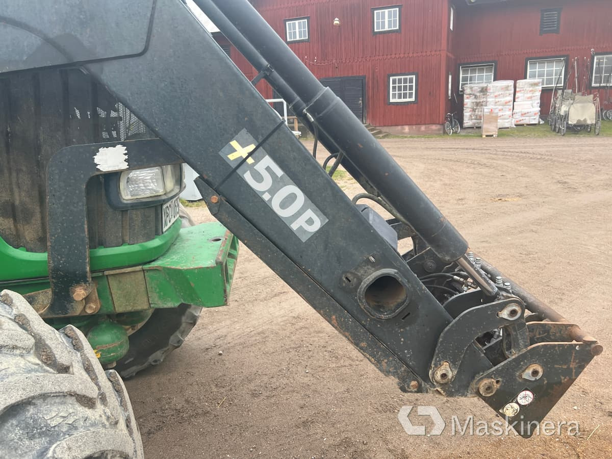 جرار Traktor John Deere 6620 med lastare: صورة 21