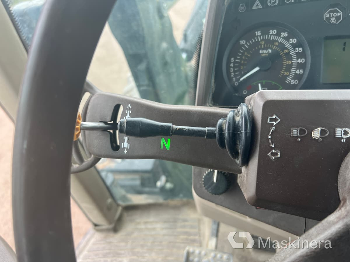 جرار Traktor John Deere 6620 med lastare: صورة 42