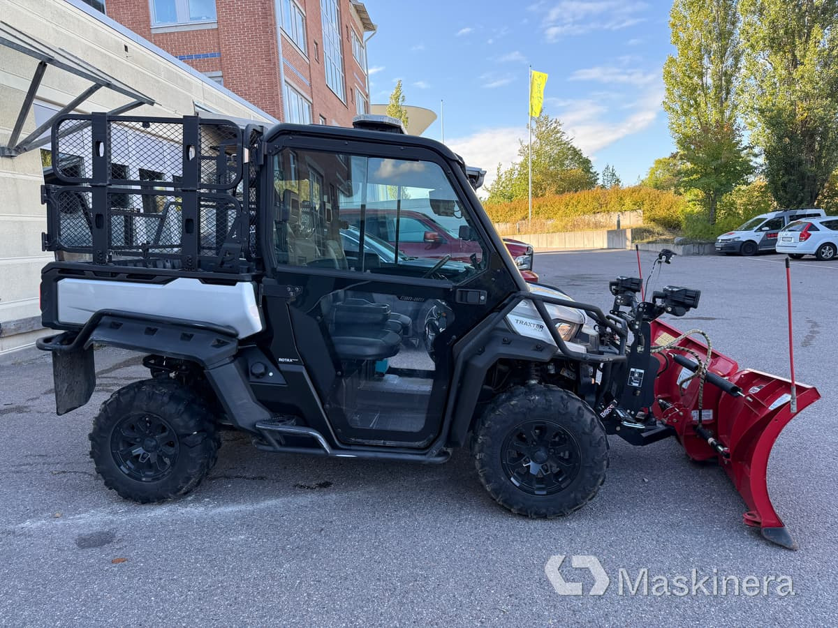 UTV Can-Am Traxter HD10 Med Vikplog - معدات الغابات: صورة 5 UTV Can-Am Traxter HD10 Med Vikplog - معدات الغابات: صورة 5