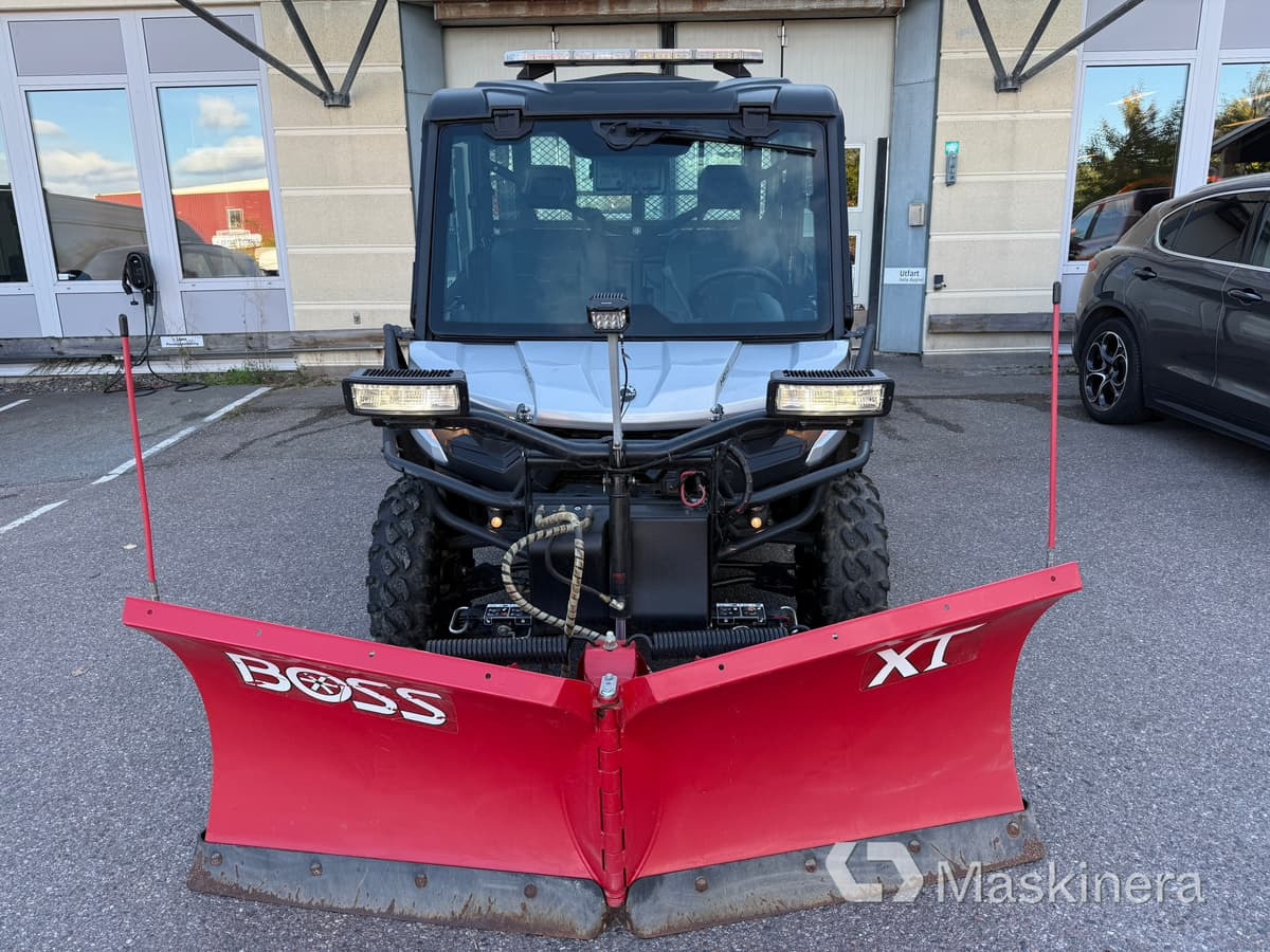 UTV Can-Am Traxter HD10 Med Vikplog - معدات الغابات: صورة 2 UTV Can-Am Traxter HD10 Med Vikplog - معدات الغابات: صورة 2