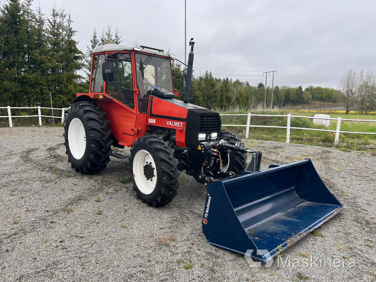 Valmet 604-4 Traktor Valmet 604-4 - جرار: صورة 3 Valmet 604-4 Traktor Valmet 604-4 - جرار: صورة 3