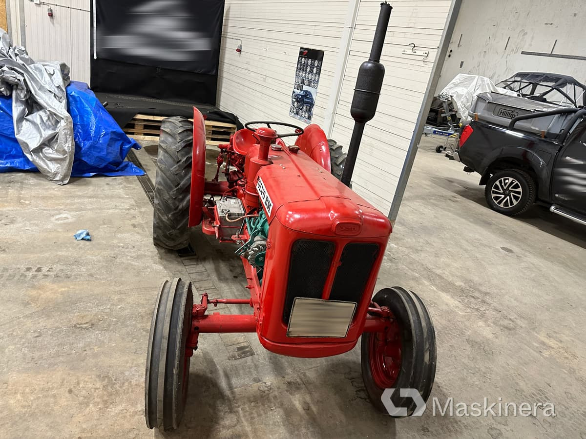 Veterantraktor Volvo BM 320 - جرار: صورة 2 Veterantraktor Volvo BM 320 - جرار: صورة 2