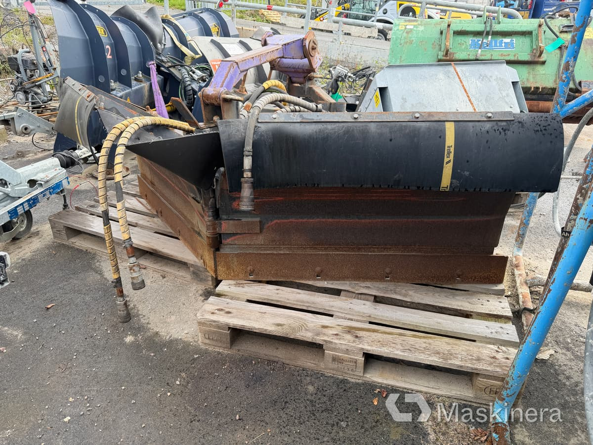 Vikplog Holms KHV-240 Trima fäste - كاسحة ثلوج: صورة 3 Vikplog Holms KHV-240 Trima fäste - كاسحة ثلوج: صورة 3