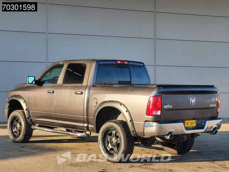 Dodge Ram 1500 5.7 V8 Big Horn LPG 4x4 Trekhaak Camera Parkeersensoren Airco Cruise Verhoogd Euro6 Pick-Up Airco Trekhaak Cruise control - شاحنة البيك أب: صورة 2 Dodge Ram 1500 5.7 V8 Big Horn LPG 4x4 Trekhaak Camera Parkeersensoren Airco Cruise Verhoogd Euro6 Pick-Up Airco Trekhaak Cruise control - شاحنة البيك أب: صورة 2
