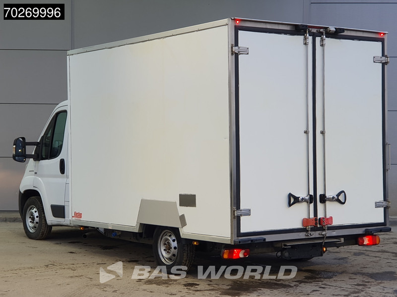 Fiat Ducato 150pk Koelwagen Vries Carrier Xarios 350 Stekker 220V Koeler Kühlwagen Vriezer 16m3 Airco - شاحنة مُبرّدة للتوصيل: صورة 2 Fiat Ducato 150pk Koelwagen Vries Carrier Xarios 350 Stekker 220V Koeler Kühlwagen Vriezer 16m3 Airco - شاحنة مُبرّدة للتوصيل: صورة 2