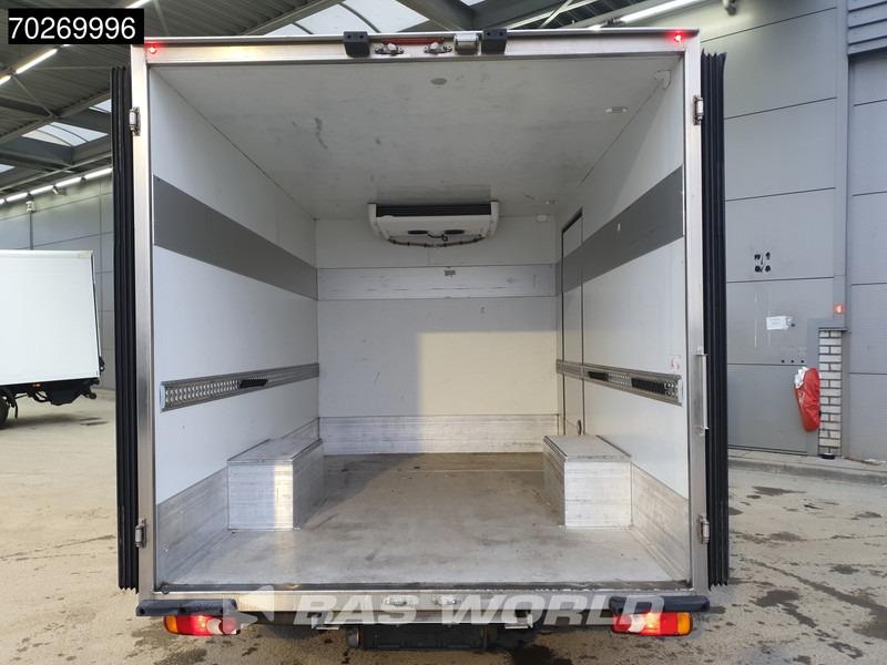 Fiat Ducato 150pk Koelwagen Vries Carrier Xarios 350 Stekker 220V Koeler Kühlwagen Vriezer 16m3 Airco - شاحنة مُبرّدة للتوصيل: صورة 3 Fiat Ducato 150pk Koelwagen Vries Carrier Xarios 350 Stekker 220V Koeler Kühlwagen Vriezer 16m3 Airco - شاحنة مُبرّدة للتوصيل: صورة 3