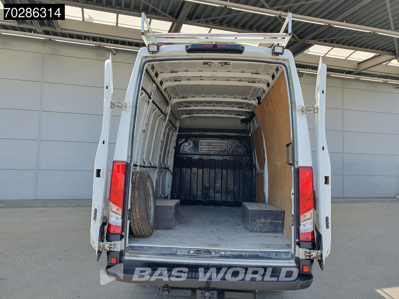 Iveco Daily 35C14 Automaat Dubbellucht L2H2 3,5t Trekhaak Airco Cruise Camera Imperiaal Euro6 L2 12m3 Airco Trekhaak Cruise control - فان: صورة 3 Iveco Daily 35C14 Automaat Dubbellucht L2H2 3,5t Trekhaak Airco Cruise Camera Imperiaal Euro6 L2 12m3 Airco Trekhaak Cruise control - فان: صورة 3